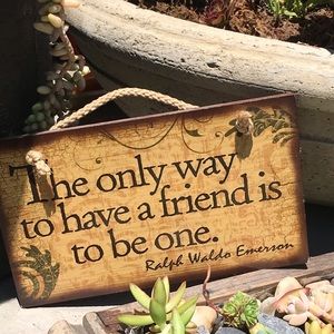 ✅.  Cute little hanging Sign